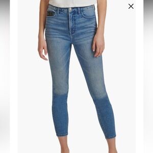 Jen7 by 7 for all Mankind Jeans